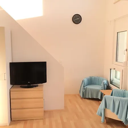 Sunlit Cozy Loft Διαμέρισμα *